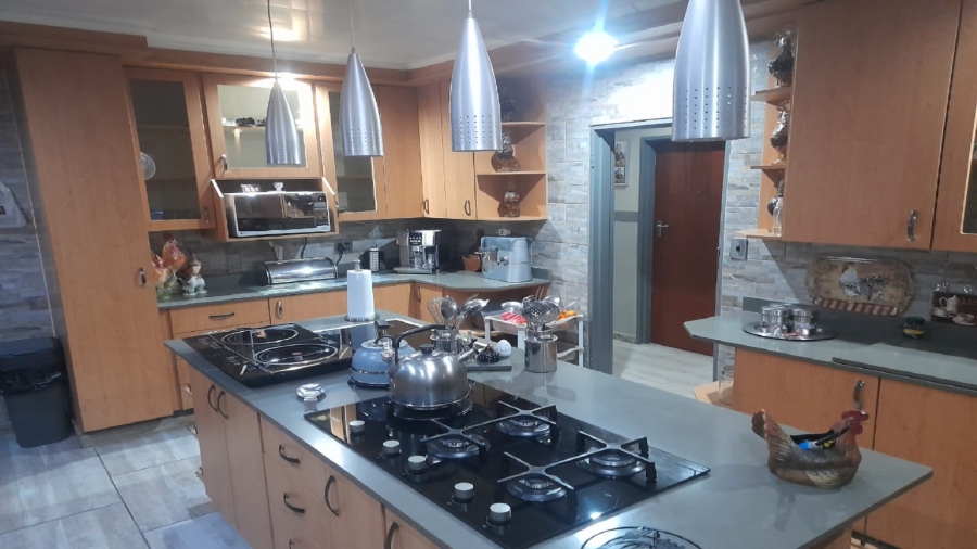 4 Bedroom Property for Sale in Vaalpark Free State